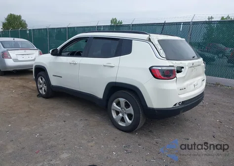 2018 Jeep Compass Latitude 4X4 из США, поврежденный, VIN 3C4NJDBB4JT206239